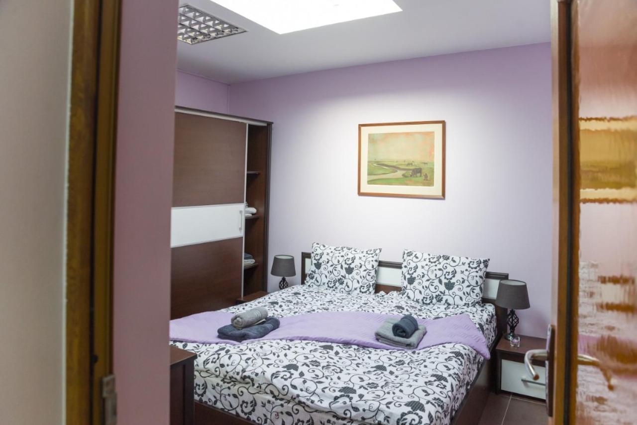 Central House Varna Extérieur photo