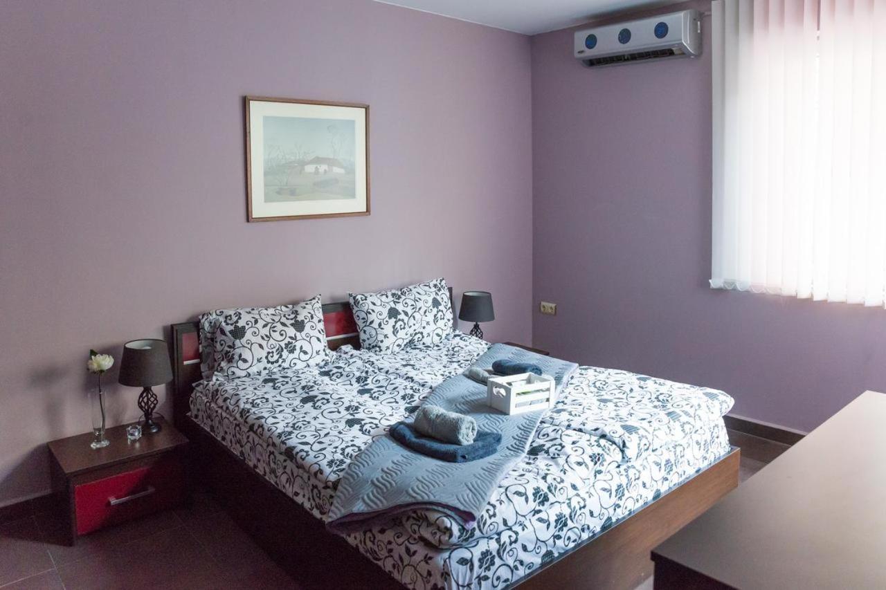 Central House Varna Extérieur photo